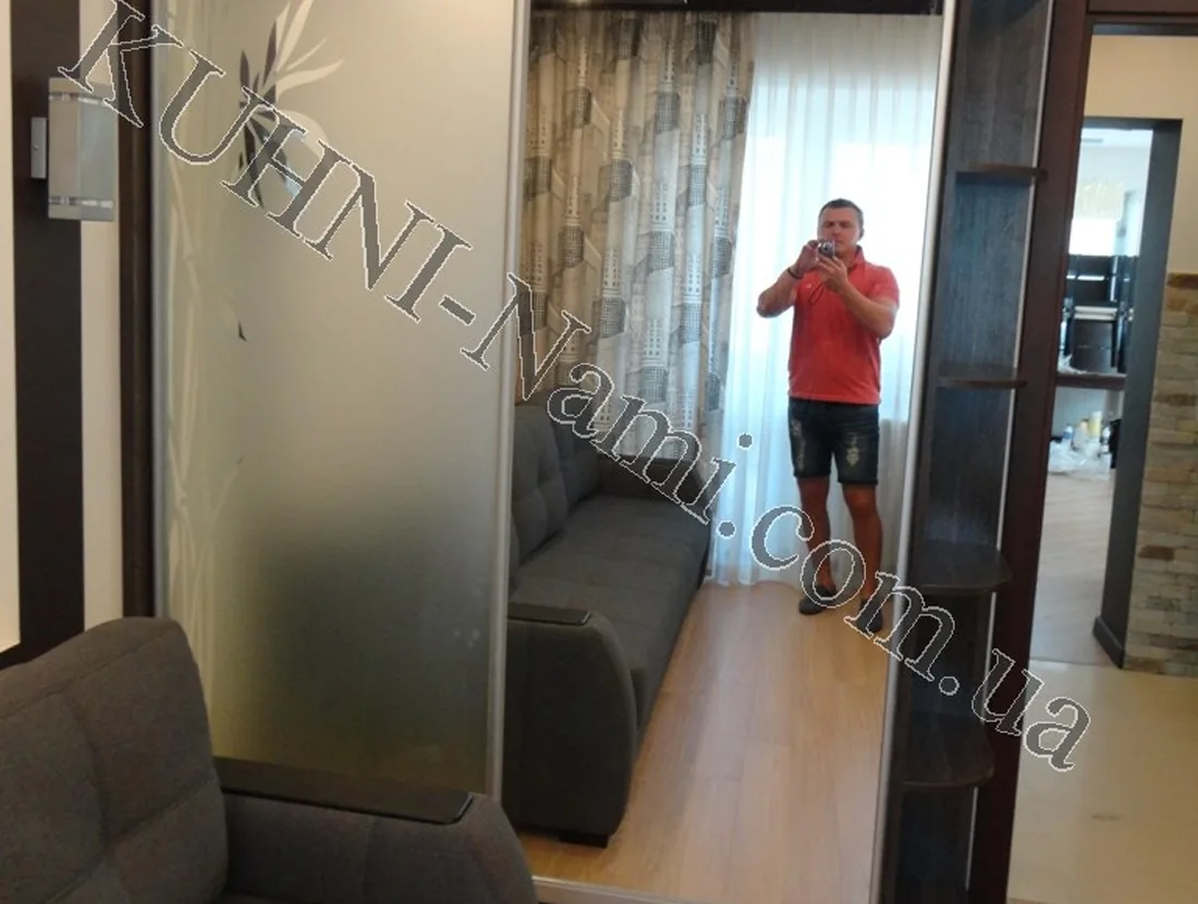 Шафа-купе на замовлення від «Кухні-Намі», Хмельницький